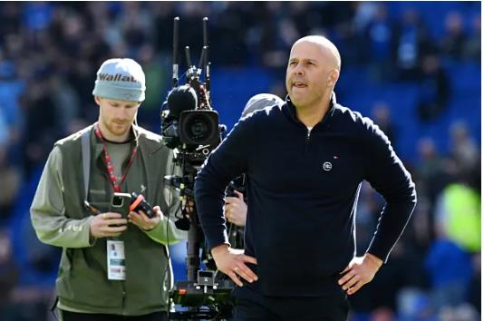 Liverpool đưa ra quyết định về tương lai Arne Slot 