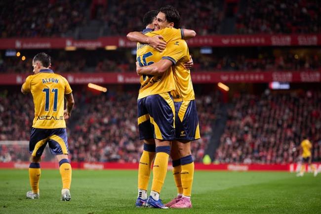 Nhận định Real Oviedo vs Villarreal 02h30 ngày 244 (La Liga 202526) 2