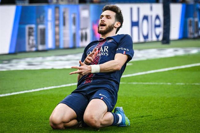 Khvicha Kvaratskhelia: Ánh sáng giữa đêm Paris hoa lệ