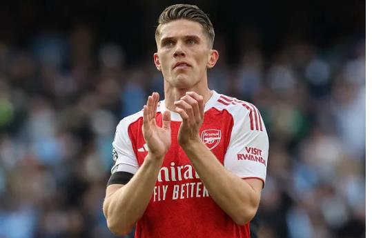 Viktor Gyokeres nên ngồi dự bị trước Newcastle