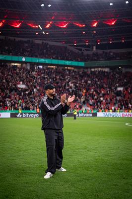 Vincent Kompany tiết lộ kế hoạch xoay tua đội hình cho Bayern 1