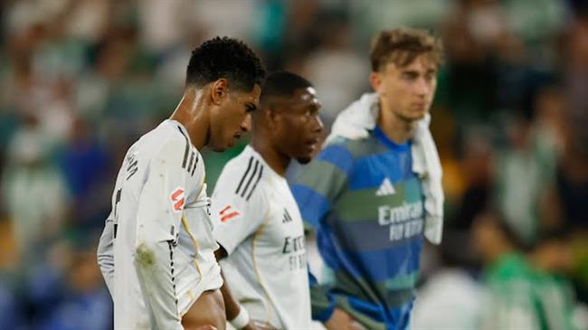 Alvaro Arbeloa lại chỉ trích trọng tài sau trận hòa Real Betis