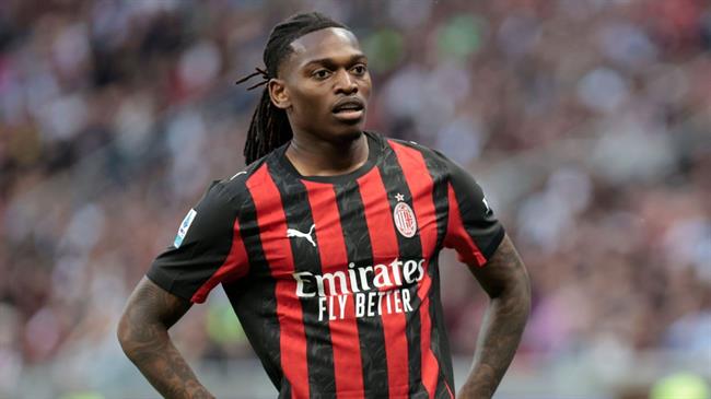 Điểm tin bóng đá tối 26/4: MU cử tuyển trạch viên theo dõi Rafael Leao