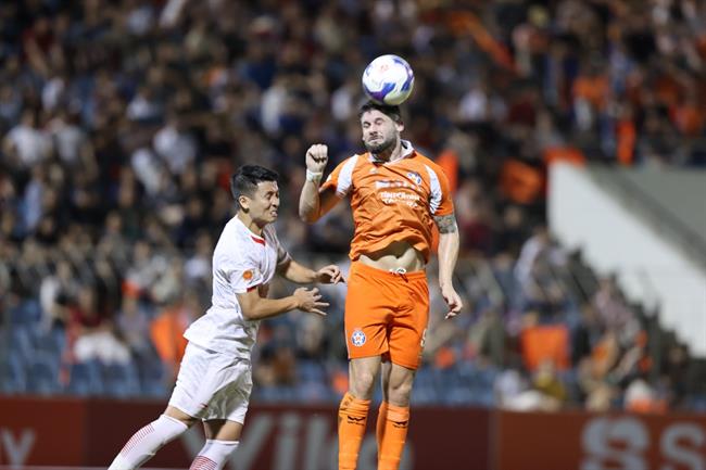 Cuộc đua vô địch V.League sớm ngã ngũ sau cú ngã ngựa của Thể Công Viettel