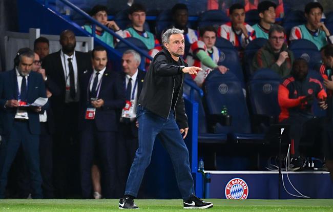 Luis Enrique ngủ ngay tại sân tập trong năm đầu ở PSG 1