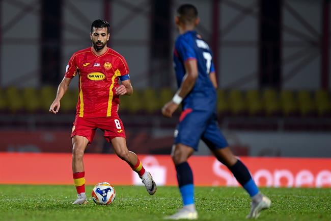 Tiền vệ Jordan gác giấc mơ World Cup để quyết chiến Nam Định