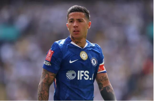 Người đại diện của Enzo Fernandez gửi thông điệp tới Real Madrid