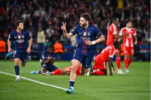 Steven Gerrard chọn CLB vô địch Champions League mùa này