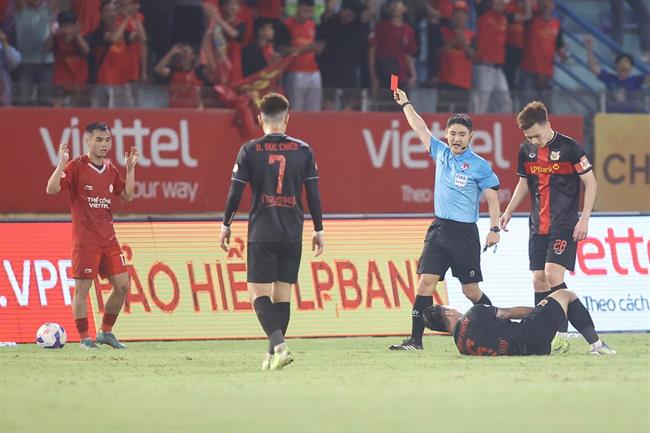 Trọng tài Hàn định đoạt đại chiến Viettel vs Ninh Bình