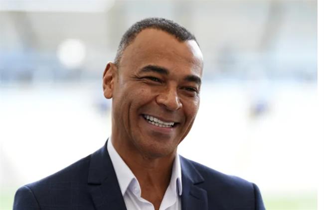 Cafu chỉ ra cầu thủ kỹ thuật hơn Lionel Messi và Cristiano Ronaldo