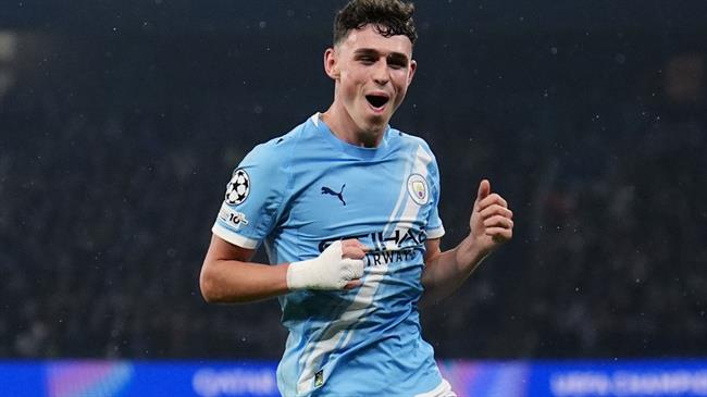Phil Foden đạt thỏa thuận gia hạn với Man City đến năm 2030
