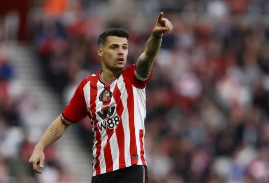 MU được khuyên nên gây sốc với Granit Xhaka