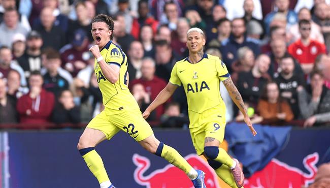 Nhận định Tottenham vs Leeds (2h00 ngày 125) Nỗ lực trụ hạng 1
