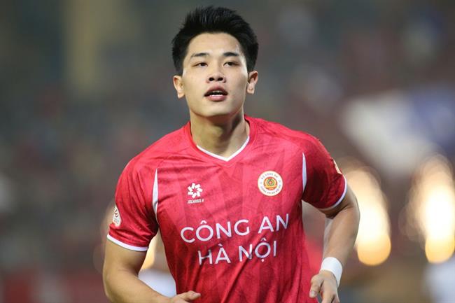Đình Bắc muốn đưa phong độ chói sáng ở ASEAN Cup tới Shopee Cup