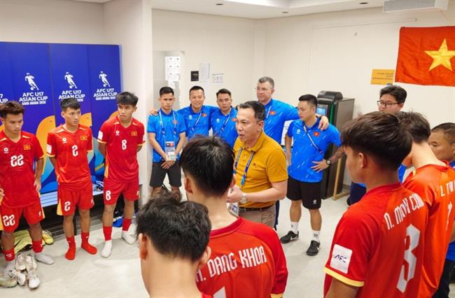 U17 Việt Nam nhận cú hích tinh thần trước trận đấu quyết định
