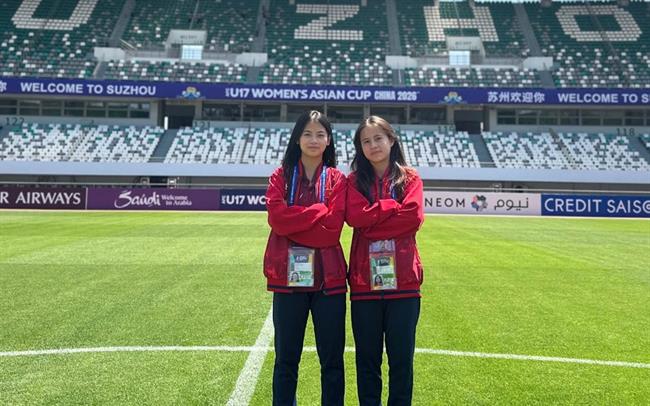 Nữ tuyển thủ U17 Việt Nam xinh đẹp quyết giành vé đi World Cup