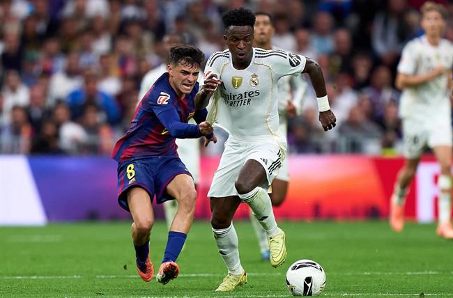 Hành động gây bão của Vinicius Jr trong trận El Clasico