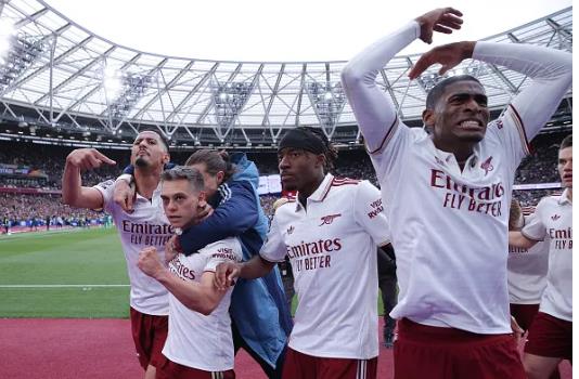 Rio Ferdinand đưa ra dự đoán về trận Arsenal vs PSG 