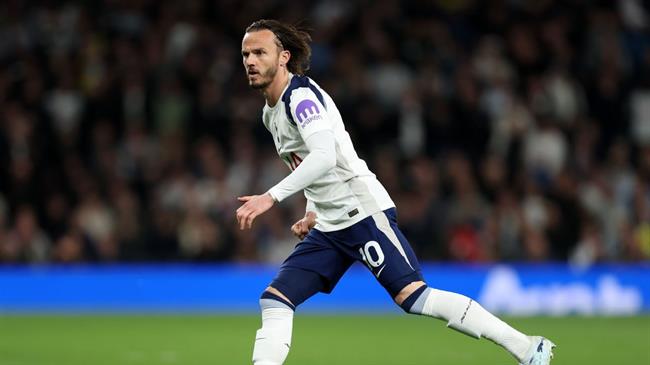 James Maddison tái xuất Tottenham sau chấn thương ACL