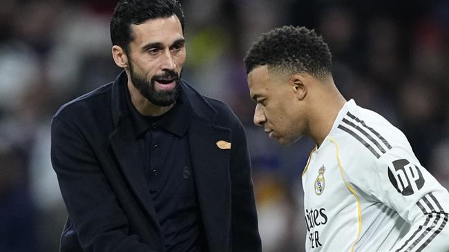 Arbeloa bảo vệ Mbappe giữa làn sóng chỉ trích dữ dội