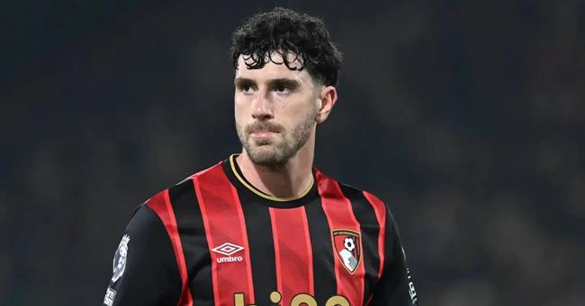 Marcos Senesi chia tay Bournemouth, MU và Liverpool vào cuộc