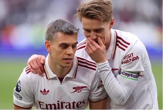 Jack Wilshere tin Martin Odegaard tỏa sáng trước PSG