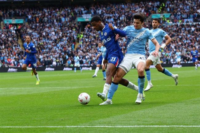 McFarlane: Chelsea đáng lẽ phải được hưởng penalty