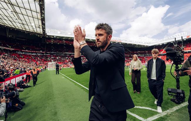 HLV Michael Carrick lên tiếng về tương lai tại Man Utd