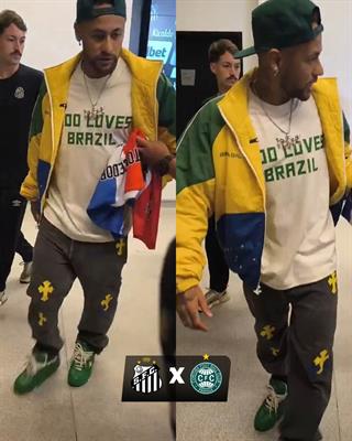 Neymar gây chú ý với món quà của con trai Beckham 1 Neymar gây chú ý với món quà của con trai Beckham 1