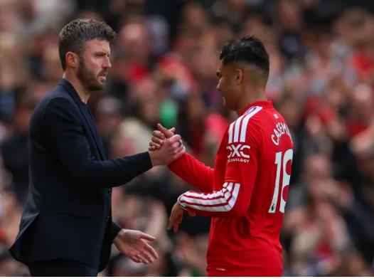 Vì sao Casemiro vắng mặt trước Brighton?