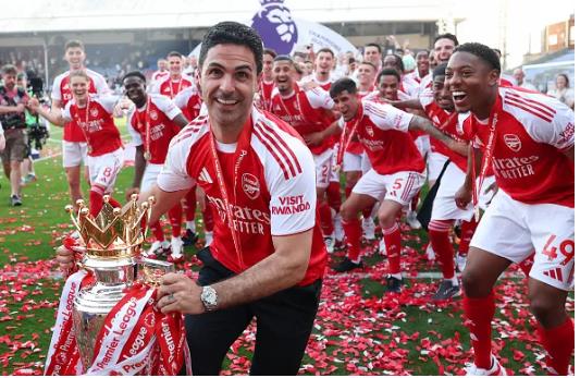 Siêu máy tính dự đoán Premier League mùa giải 2026/27