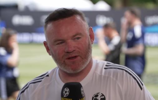 Wayne Rooney dự đoán khả năng MU vô địch NHA mùa tới. Wayne Rooney du doan kha nang MU vo dich NHA mua toi.