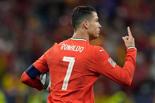Cristiano Ronaldo Cristiano Ronaldo