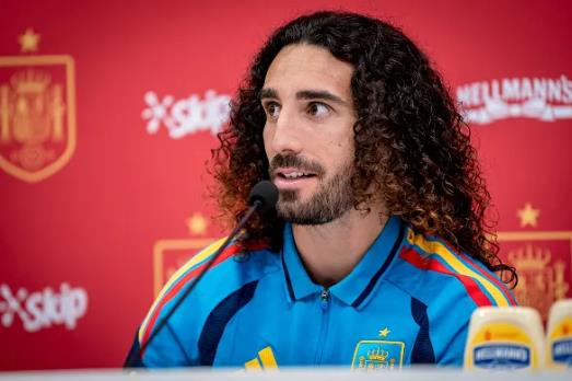 MU muốn gây sốc với Marc Cucurella