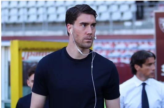 Chelsea muốn đánh bại MU và Arsenal vụ Dusan Vlahovic