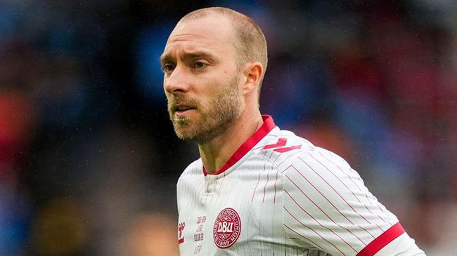 Eriksen lại đột quỵ giữa trận đấu của Đan Mạch