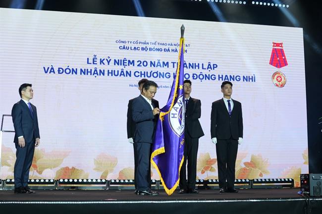 Hà Nội FC đón nhận Huân chương Lao động hạng Nhì
