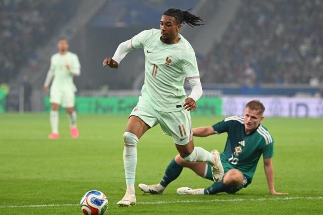 Michael Olise lập hat-trick, tuyển Pháp đánh bại Bắc Ireland