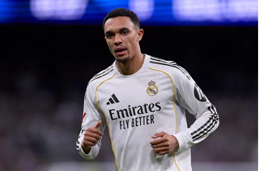 Alexander-Arnold lĩnh vai trò đặc biệt tại Real Madrid 1