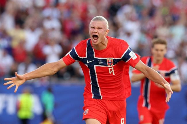 Erling Haaland chào World Cup theo cách đẹp nhất