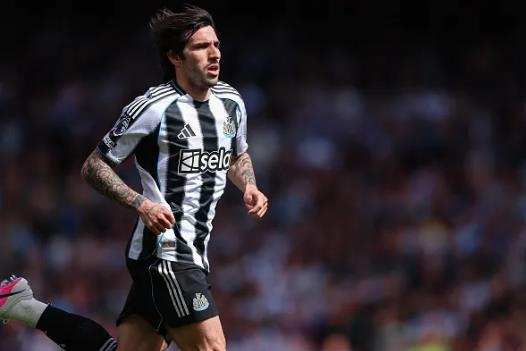 Arsenal được khuyên không nên chi đậm mua Sandro Tonali