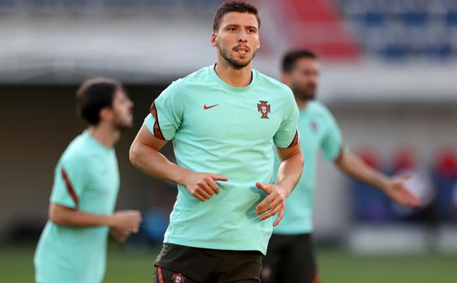 Ruben Dias lỡ hẹn với trận mở màn của tuyển Bồ Đào Nha