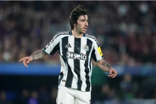 Arsenal có cơ hội chiêu mộ Sandro Tonali cao nhất