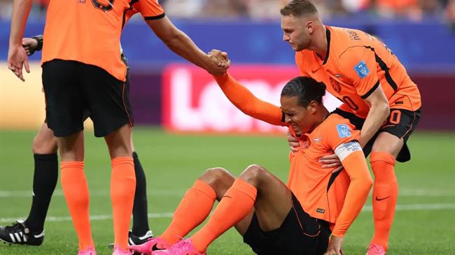 Xavi tiết lộ cuộc gặp thuyết phục Van Dijk ở lại ĐT Hà Lan 1 Xavi tiết lộ cuộc gặp thuyết phục Van Dijk ở lại ĐT Hà Lan 1