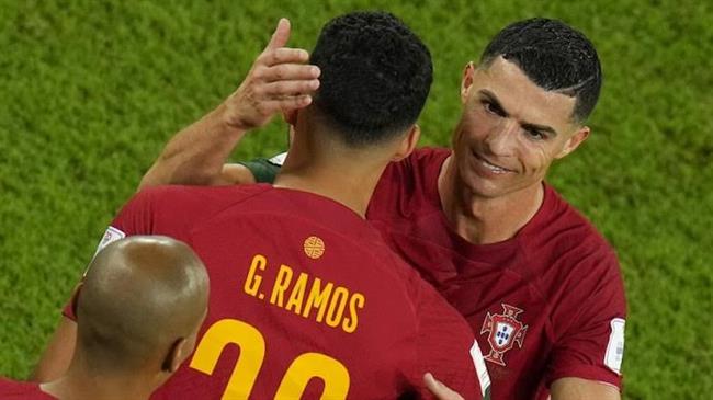 Đồng đội dời đám cưới để cùng Ronaldo vào chung kết World Cup
