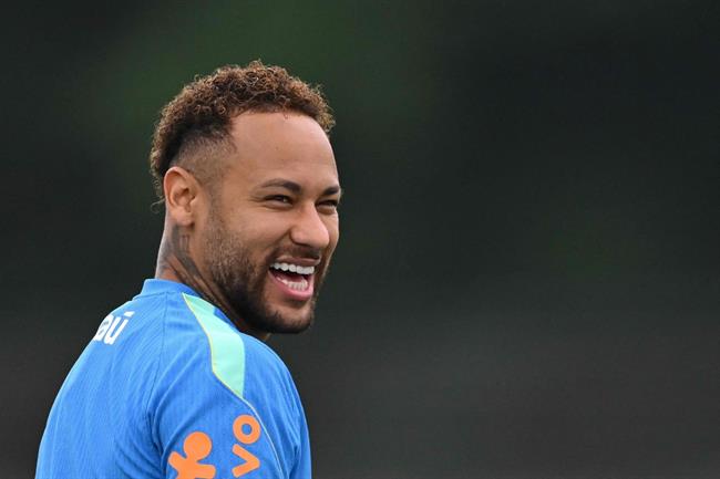 Roberto Carlos: “Sự trở lại của Neymar sẽ nâng tầm Brazil”