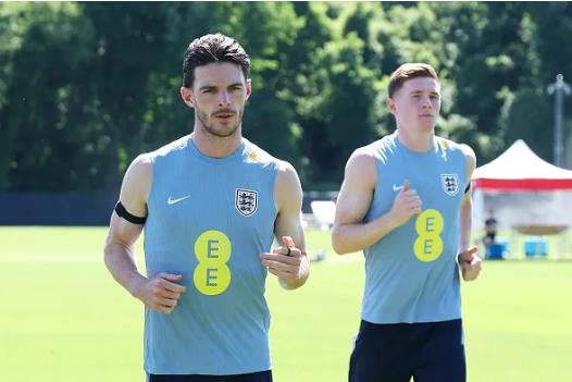 Tuyển Anh nhận tin vui từ Declan Rice