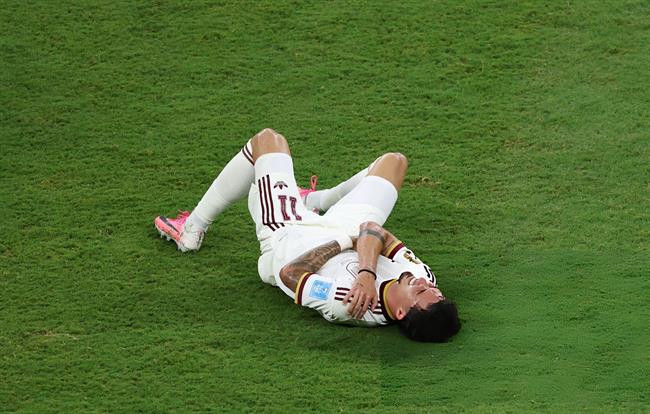 ĐT Tây Ban Nha trả giá cực đắt sau trận thắng Uruguay