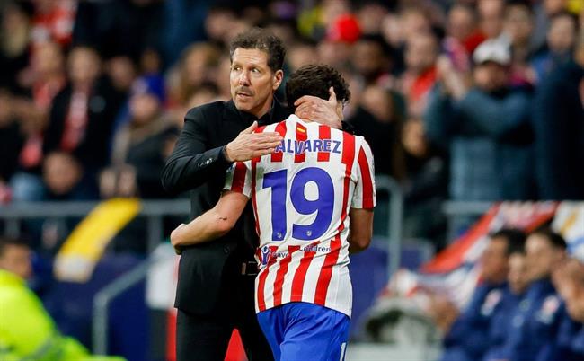 Simeone khẳng định Julian Alvarez vẫn là hạt nhân chính của Atletico