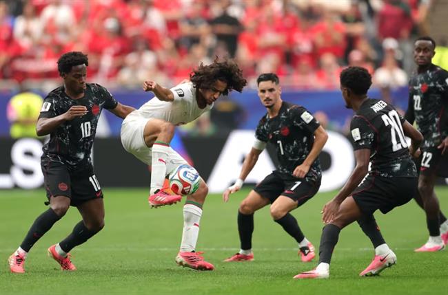 Morocco đã có hiệp 2 phi thường trước Canada